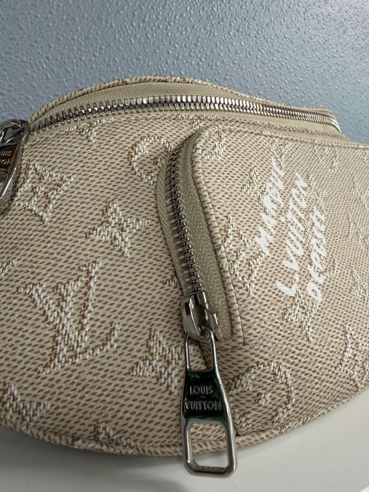 LOUIS VUITTON RUSH BUMBAG HERITAGE M27152