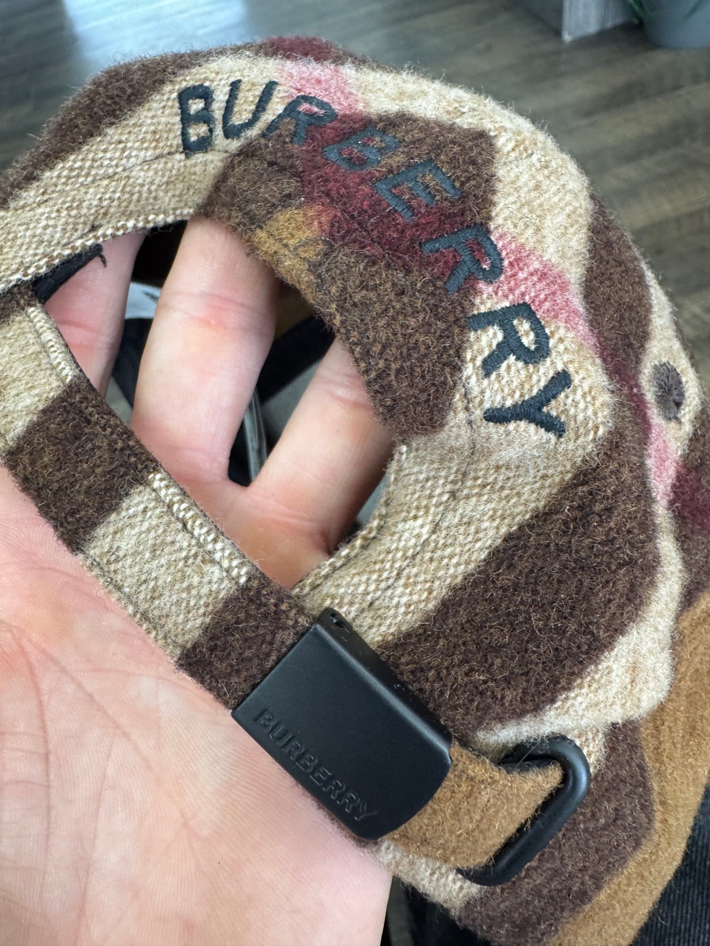 BURBERRY EXAGGERATED CHECK WOOL BASEBALL HAT