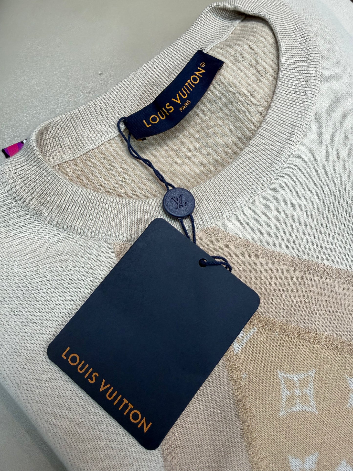 LOUIS VUITTON PATCHWORK SIGNATURE SHORT-SLEEVED CREWNECK (XXL)
