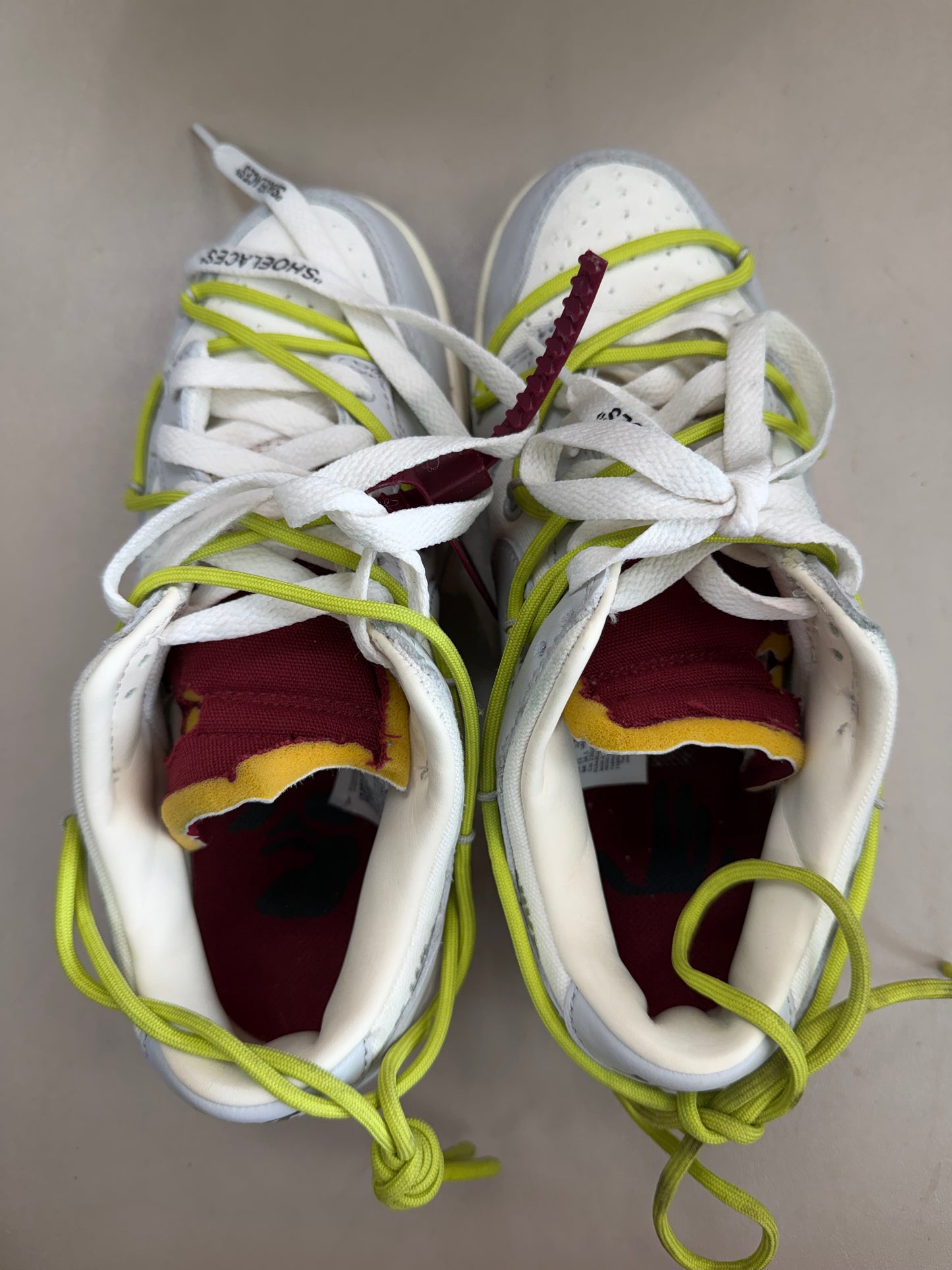 OFF-WHITE X NIKE DUNK LOW LOT 08 (MENS 4)