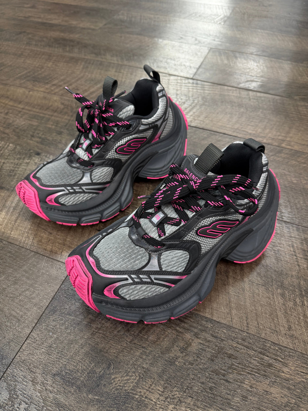 SHOES