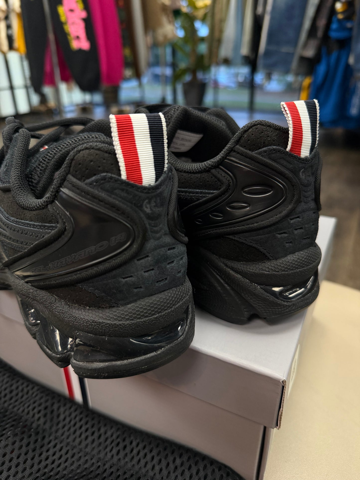 THOM BROWNE X ASICS GEL KAYANO 14 SNEAKER (8)