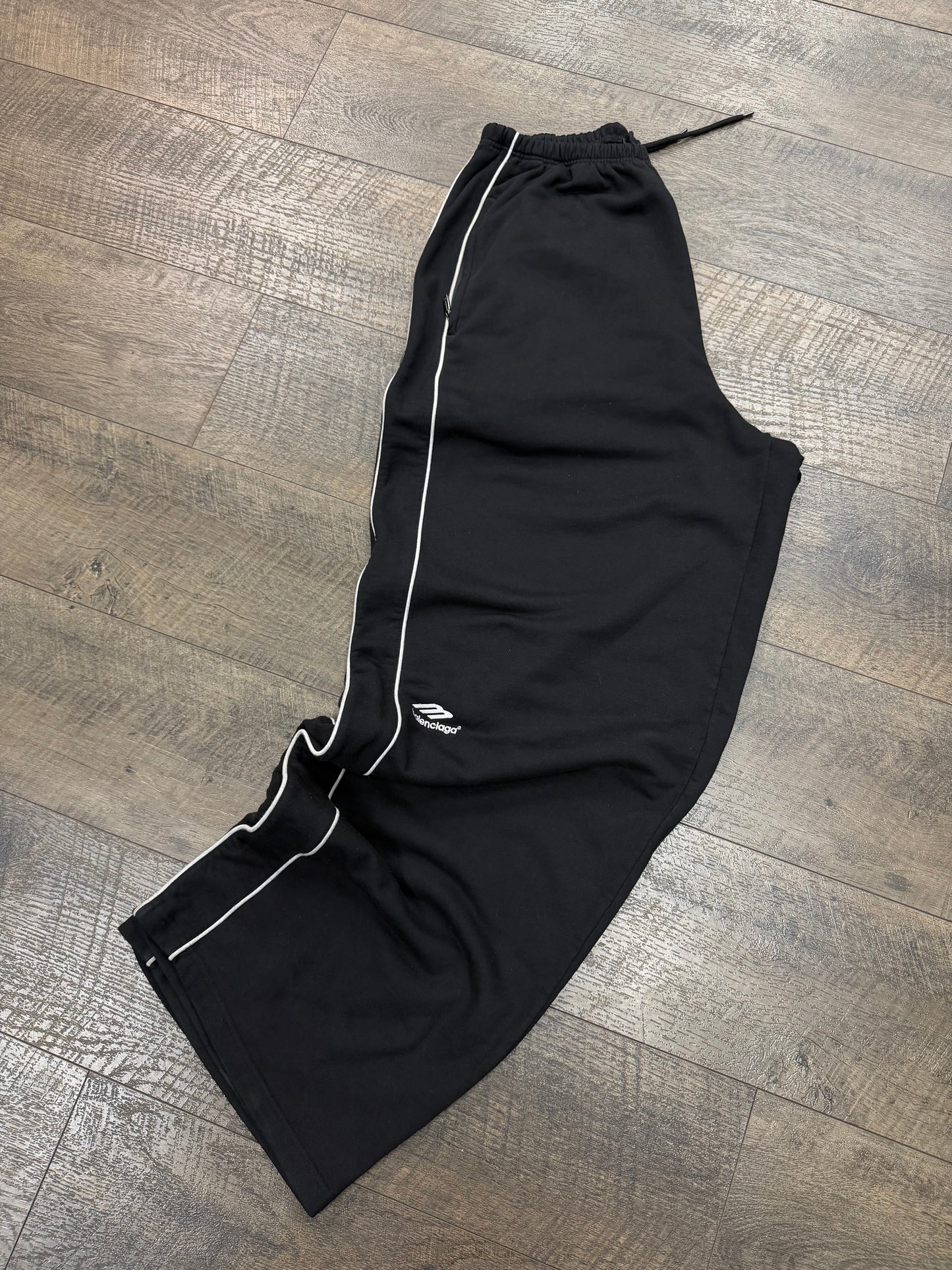BALENCIAGA 3B SWEATPANTS (S)
