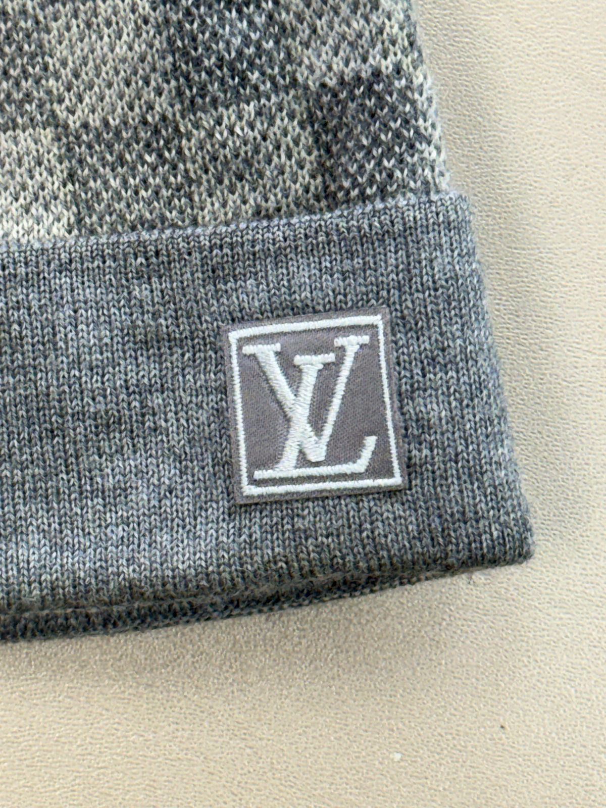 LOUIS VUITTON GREY CHECKERED BEANIE