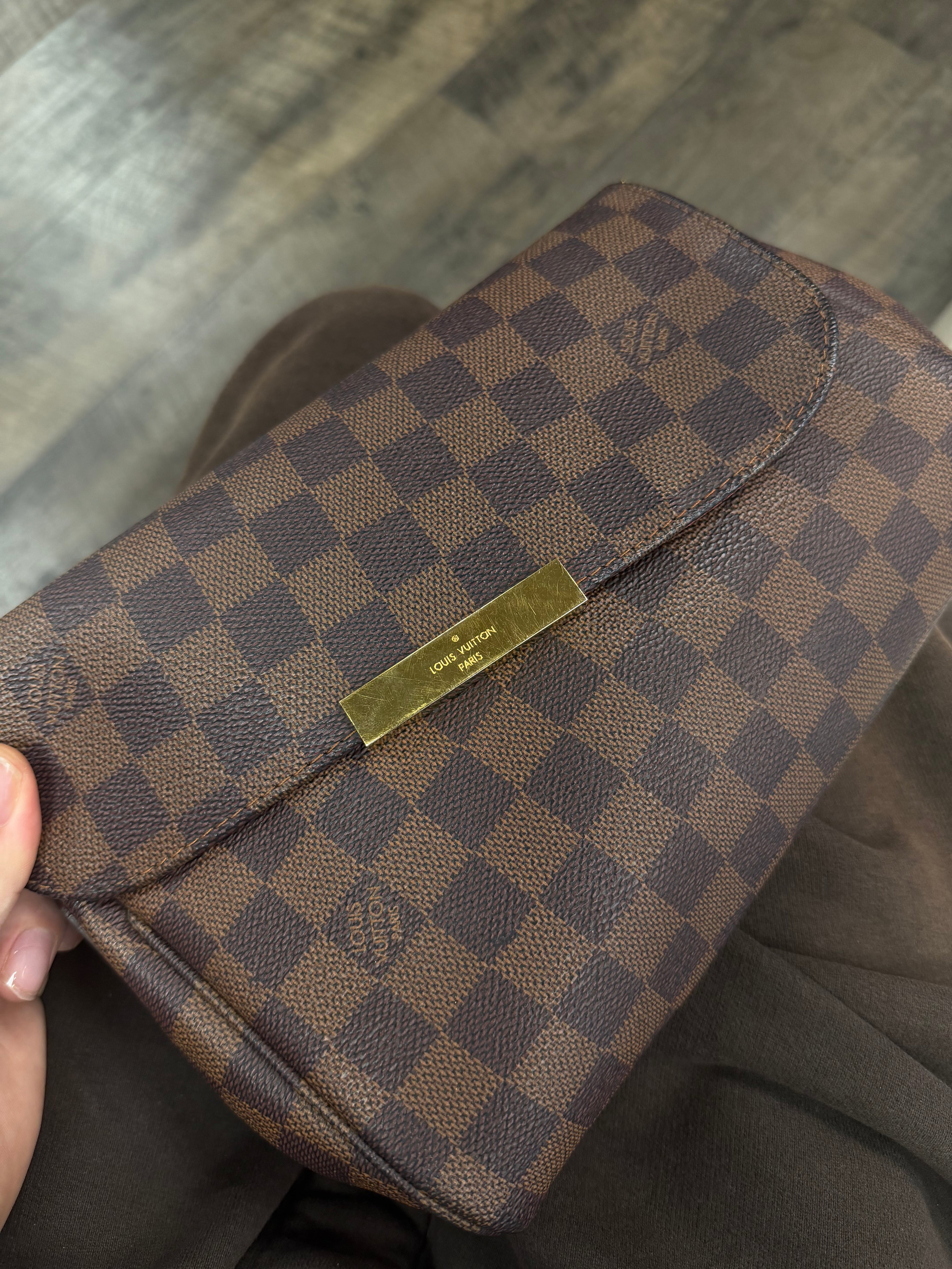 LOUIS VUITTON FAVORITE MM DAMIER EBENE CANVAS BAG