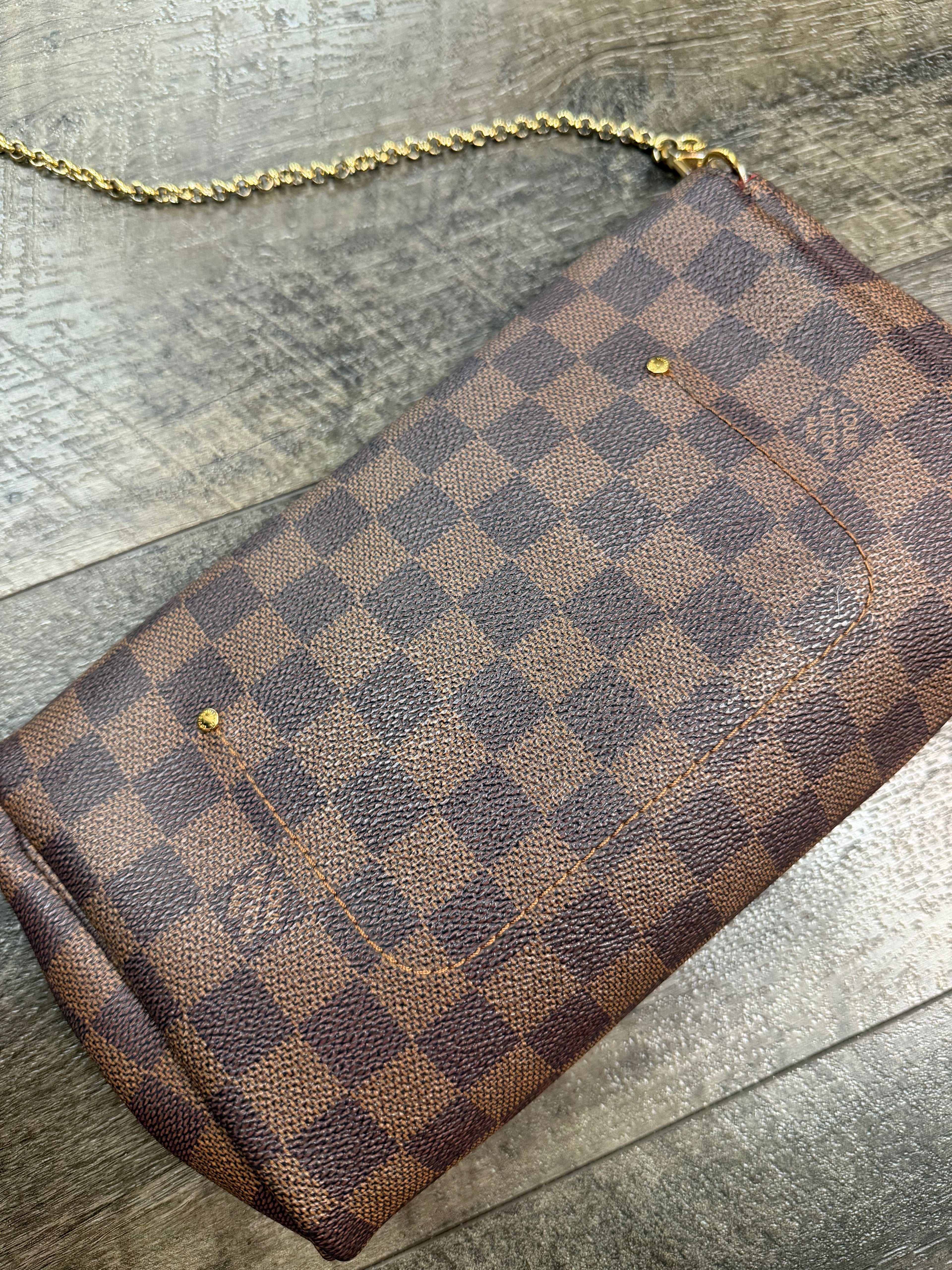 LOUIS VUITTON FAVORITE MM DAMIER EBENE CANVAS BAG