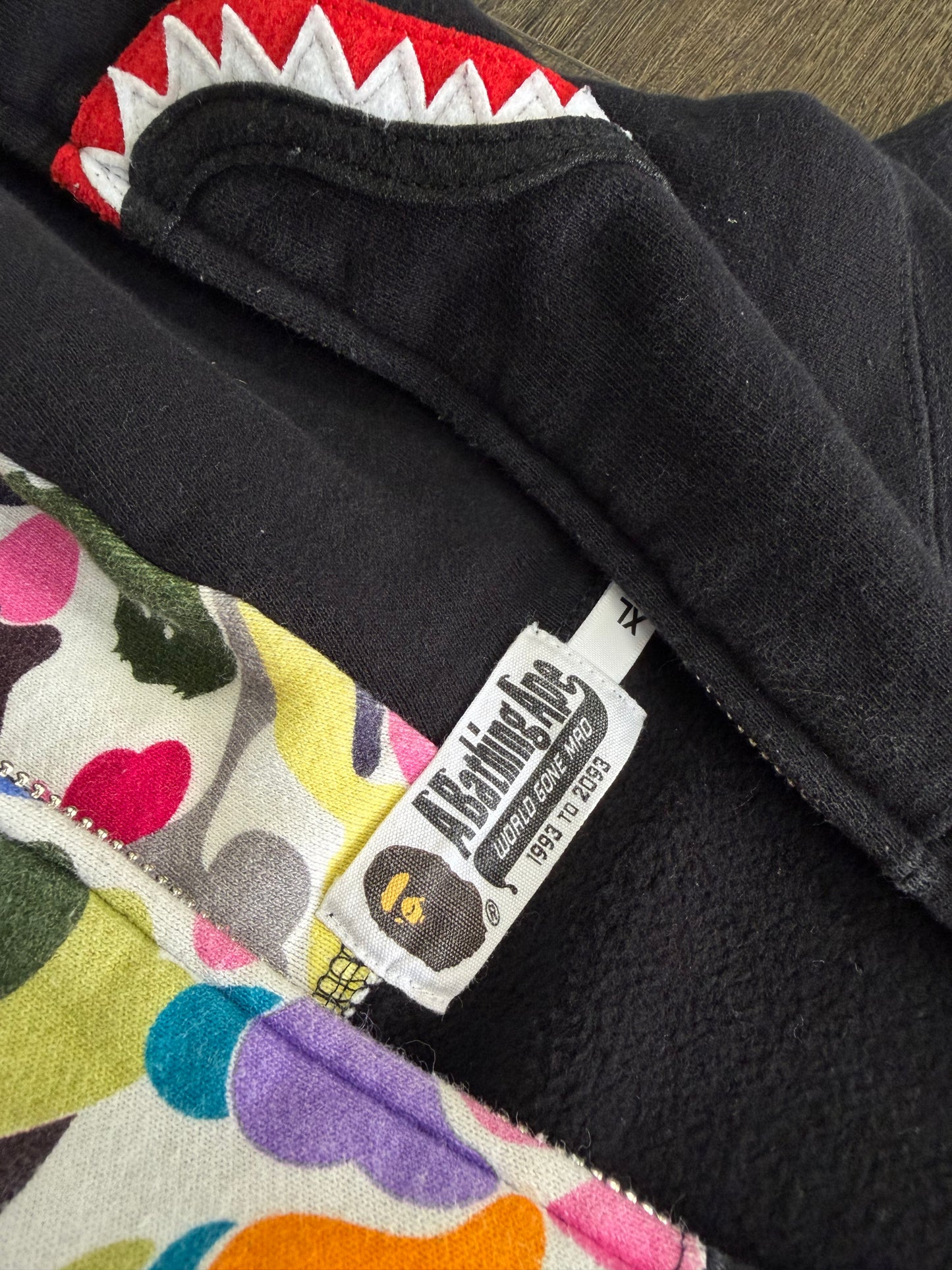 BAPE MULTI CAMO NYC LOGO SHARK HOODIE (XL)