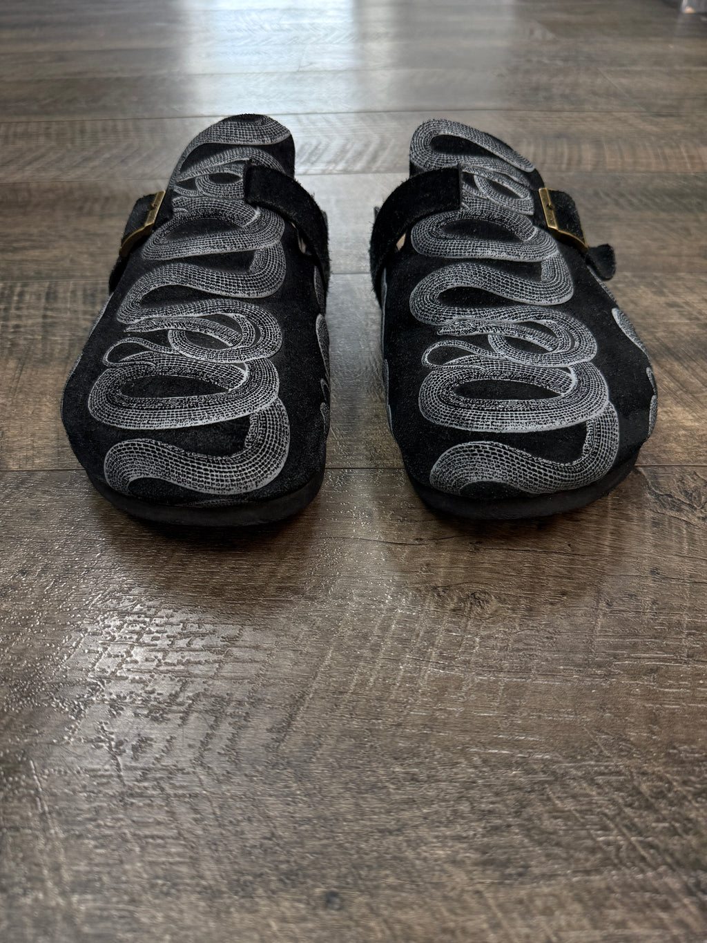 HYSTERIC GLAMOUR SNAKE LOOP SANDALS (44)