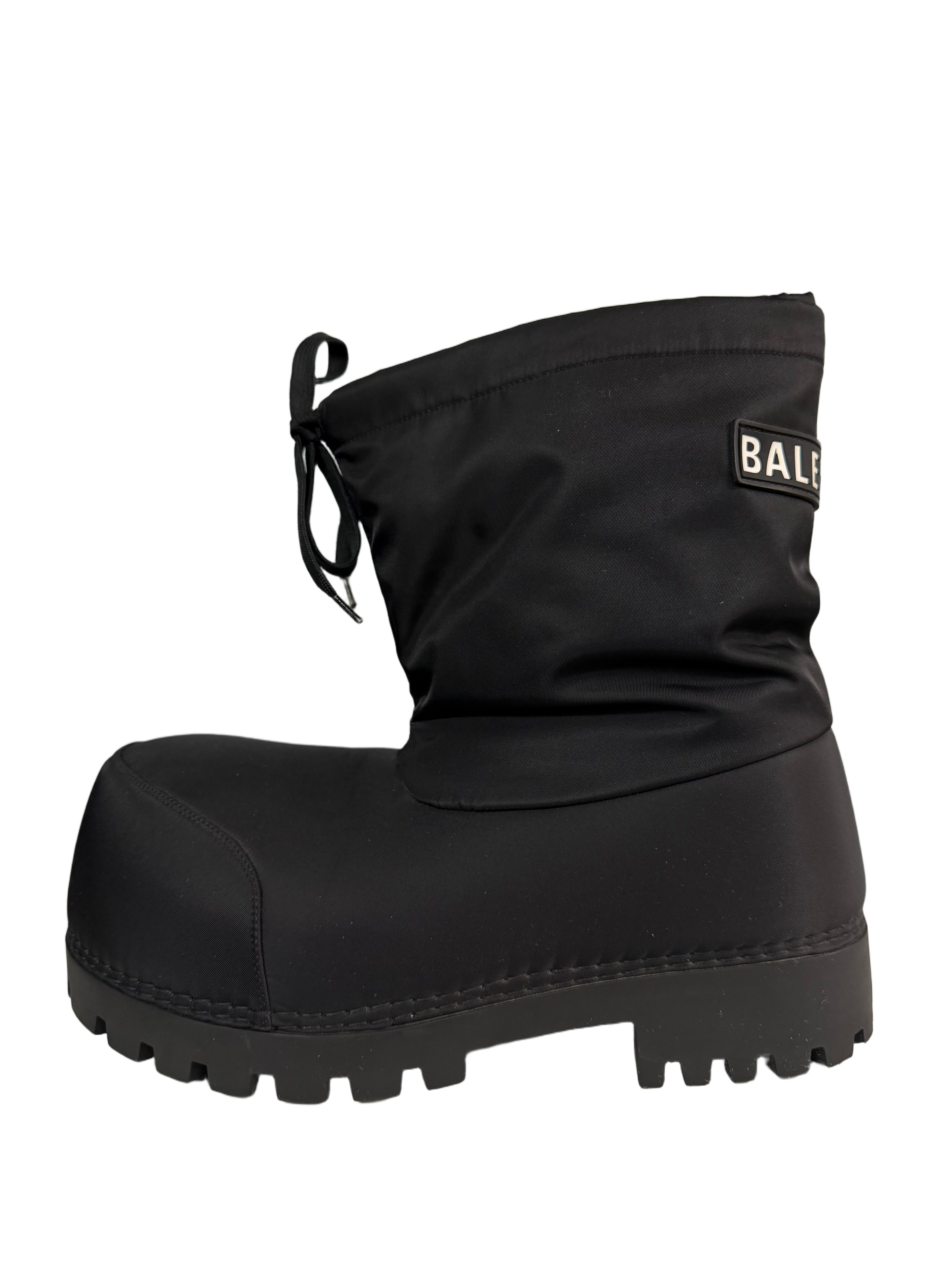 BALENCIAGA ALASKA SKI BOOT (41/42)