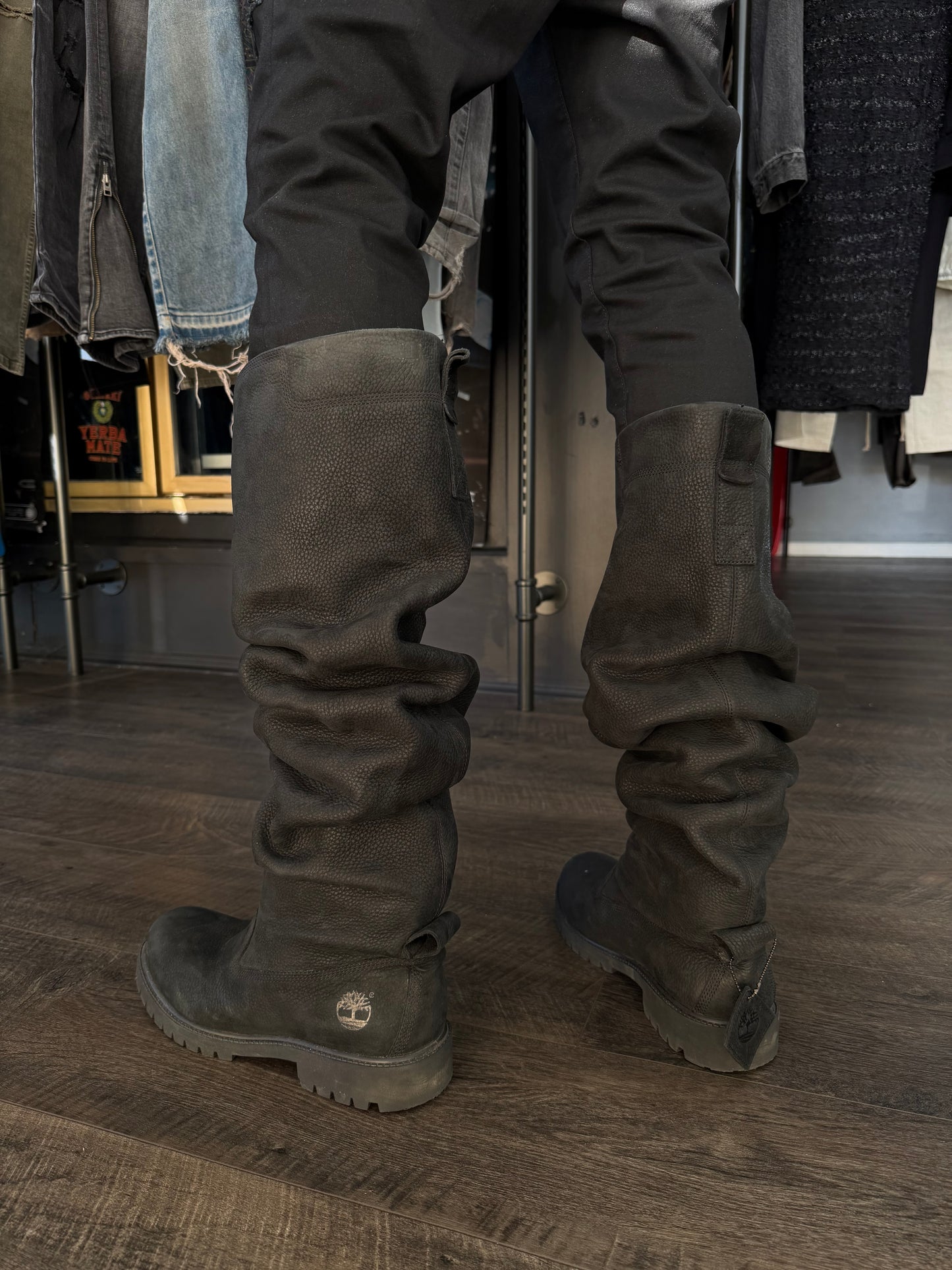 TELFAR X TIMBERLAND BLACK PULL UP BOOT (9)