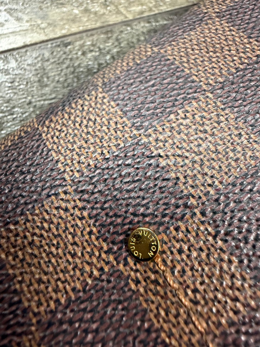 LOUIS VUITTON FAVORITE MM DAMIER EBENE CANVAS BAG