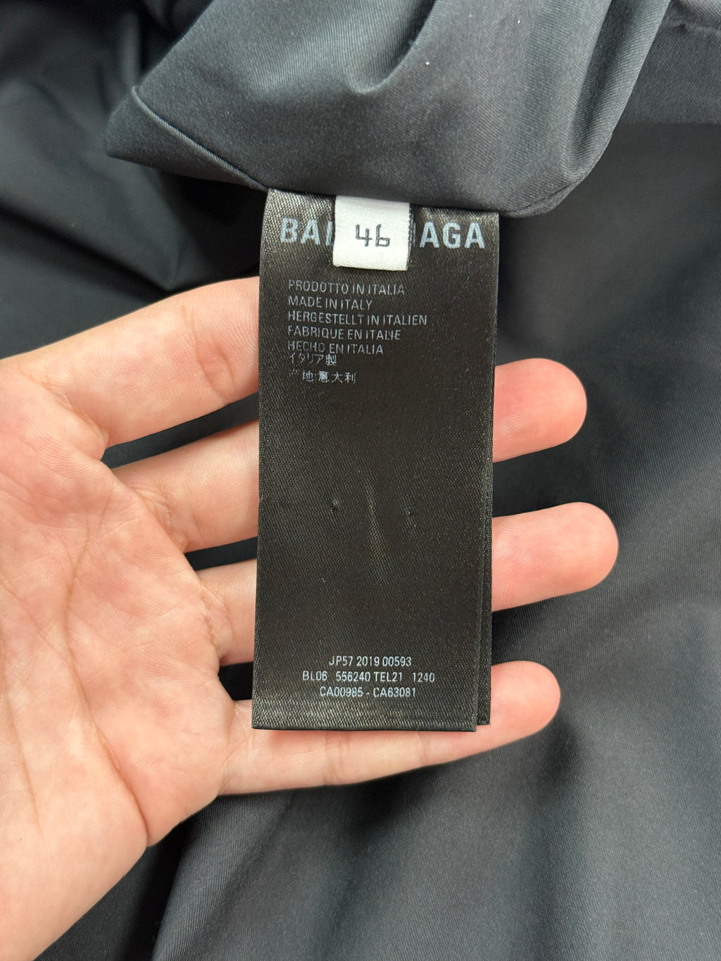 BALENCIAGA LOGO C SHAPE PUFFER JACKET (M)