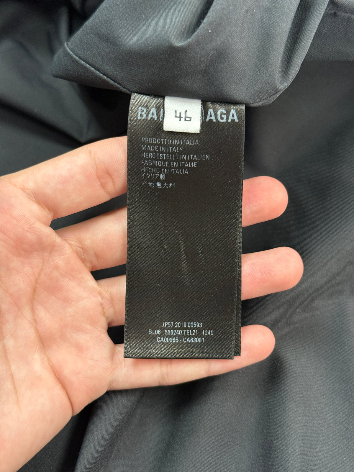 BALENCIAGA LOGO C SHAPE PUFFER JACKET (M)
