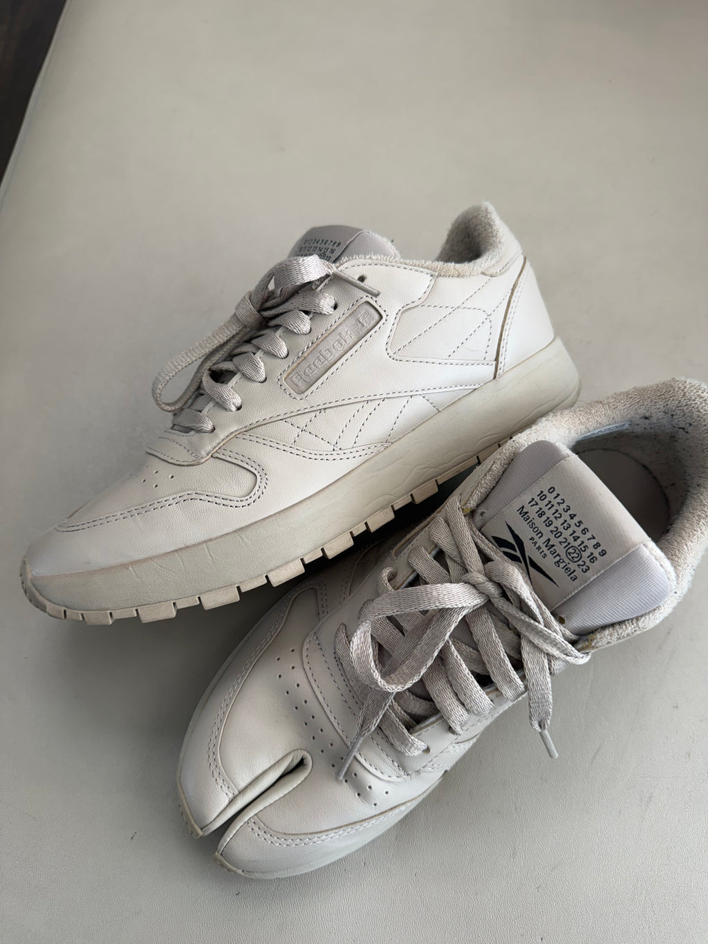 MAISON MARGIELA x REEBOK TABI PROJECT SNEAKER (8)