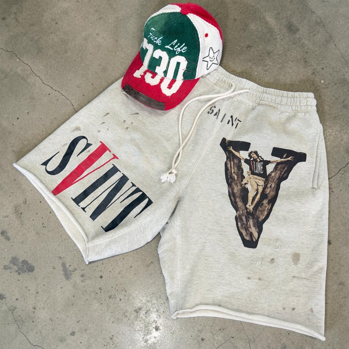 SAINT MXXXXXX VLONE SHORTS (S)