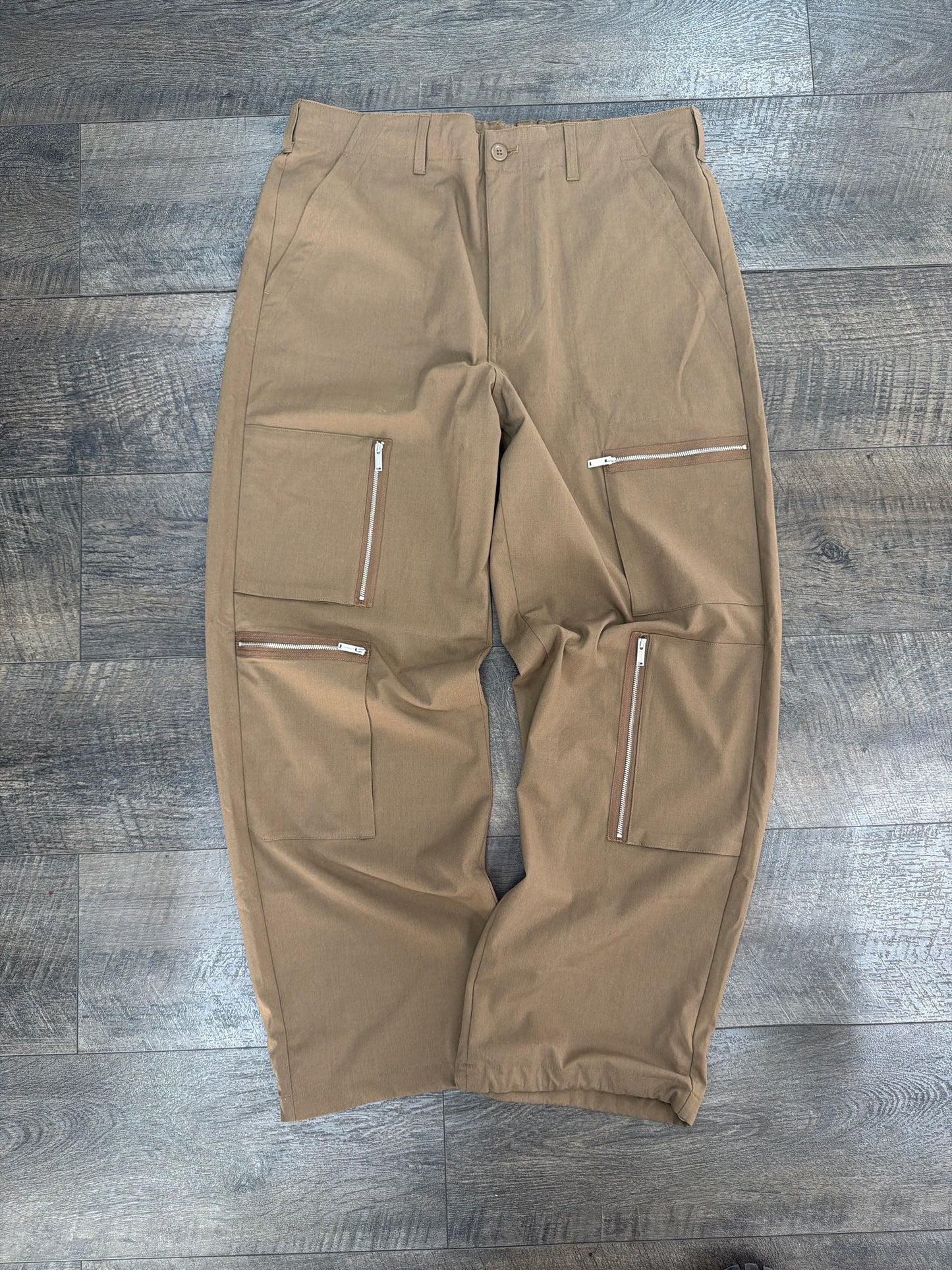 UNDERCOVER X GU CARGO PANTS (XL)