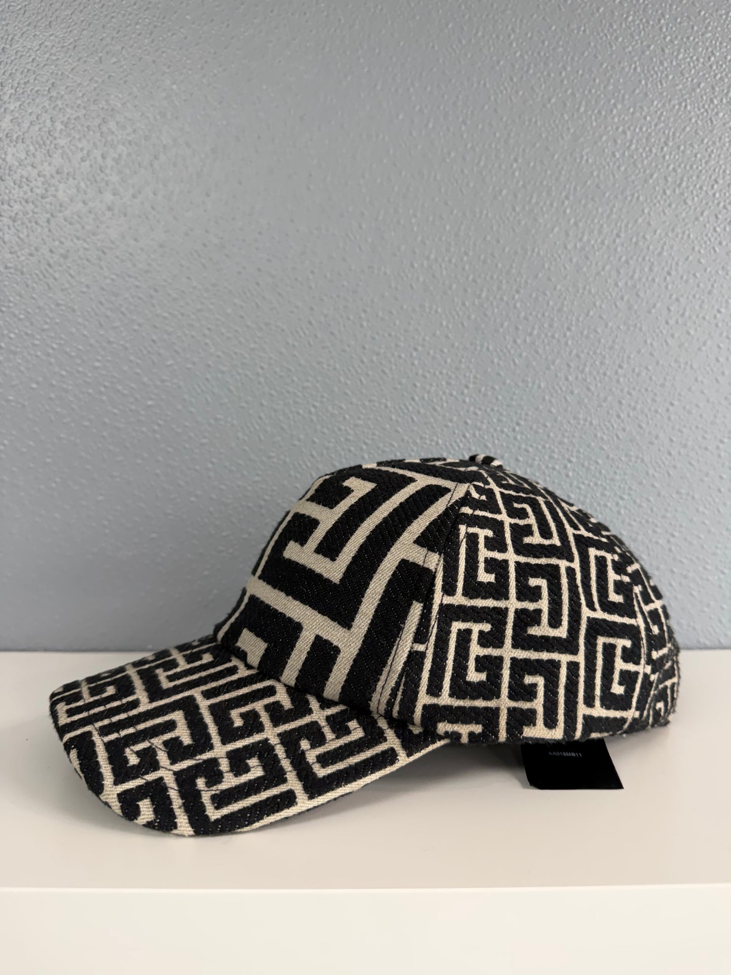 BALMAIN JACQUARD MONOGRAM  HAT