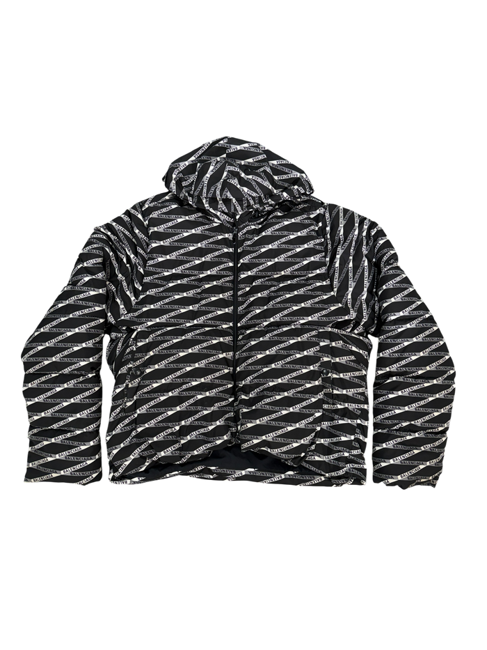 BALENCIAGA LOGO C SHAPE PUFFER JACKET (M)
