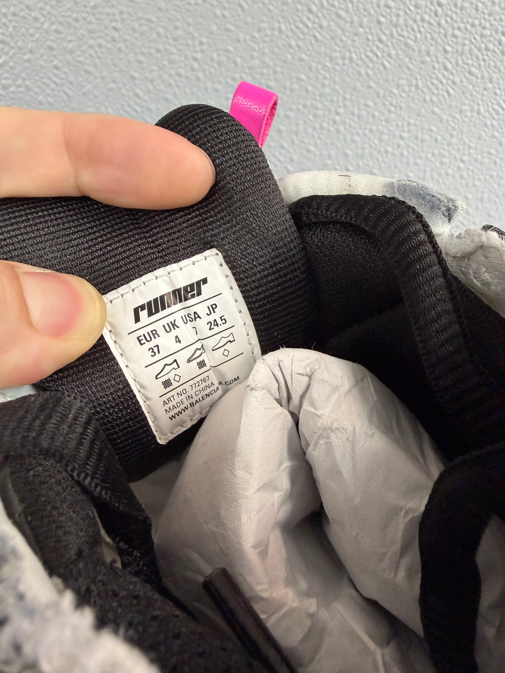 BALENCIAGA RUNNER GRADIENT RUNNER SNEAKER (37)