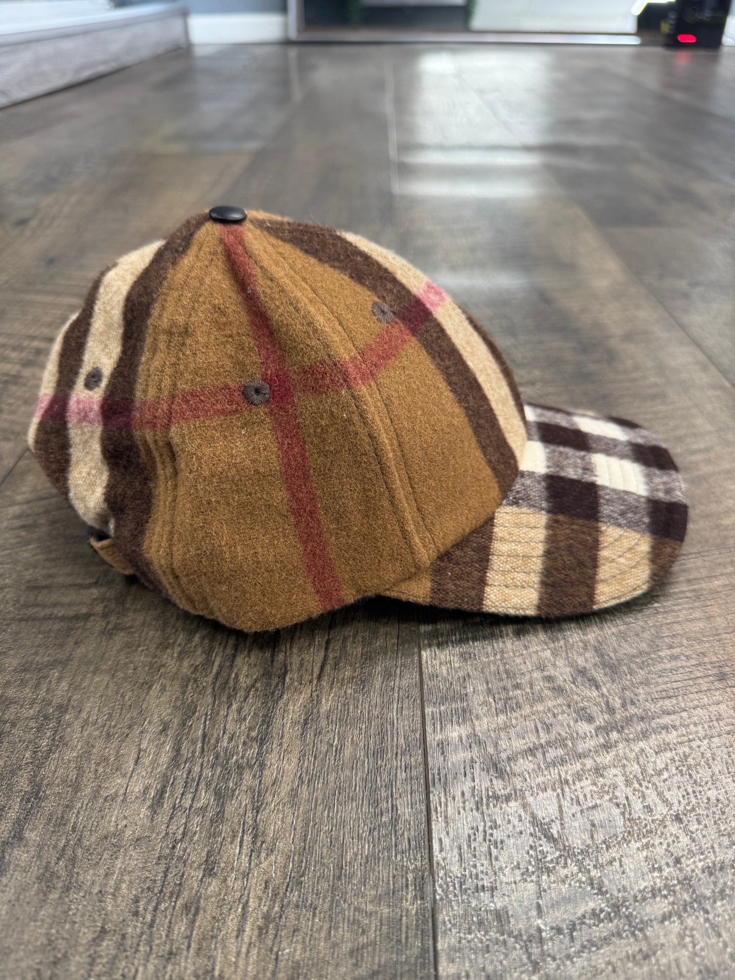 BURBERRY EXAGGERATED CHECK WOOL BASEBALL HAT