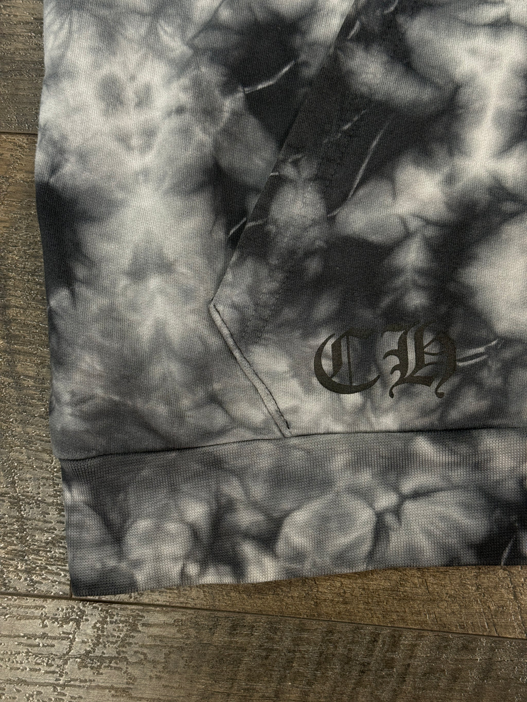 CHROME HEARTS “FUCK YOU” HORSESHOE LOGO TIE DYE HOODIE (M)
