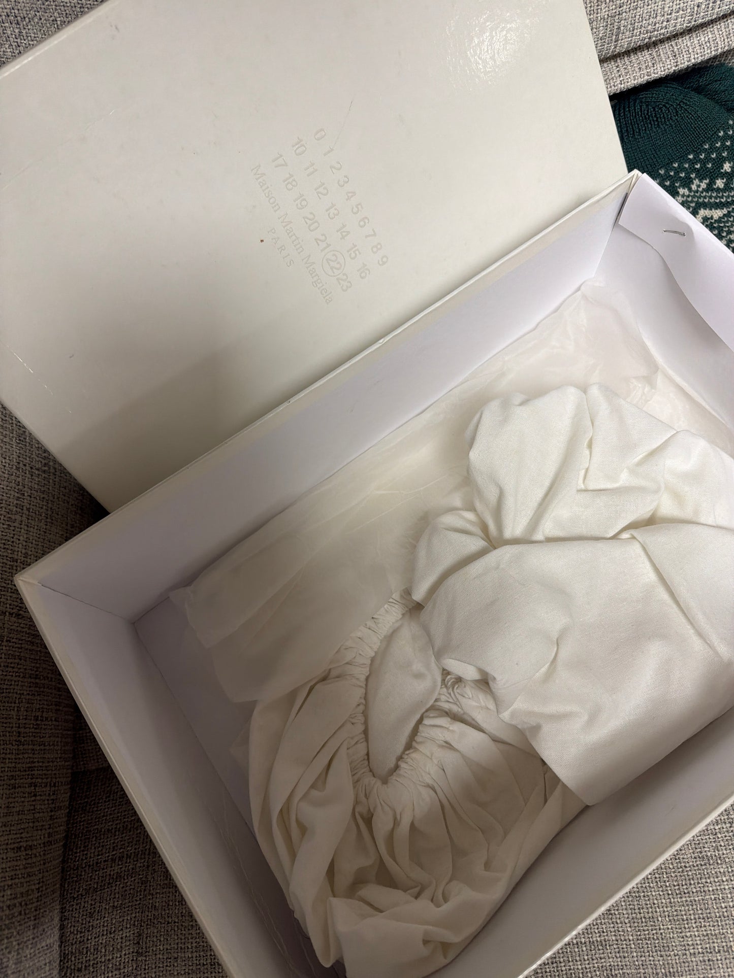 MAISON MARGIELA FUTURE HIGH GLITTER SILVER SNEAKER (42)