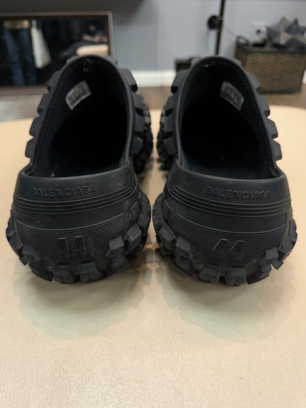 THOM BROWNE X ASICS GEL KAYANO 14 SNEAKER (8)