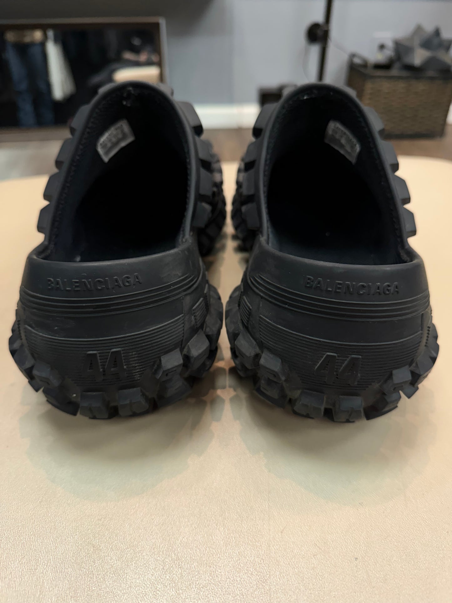 THOM BROWNE X ASICS GEL KAYANO 14 SNEAKER (8)