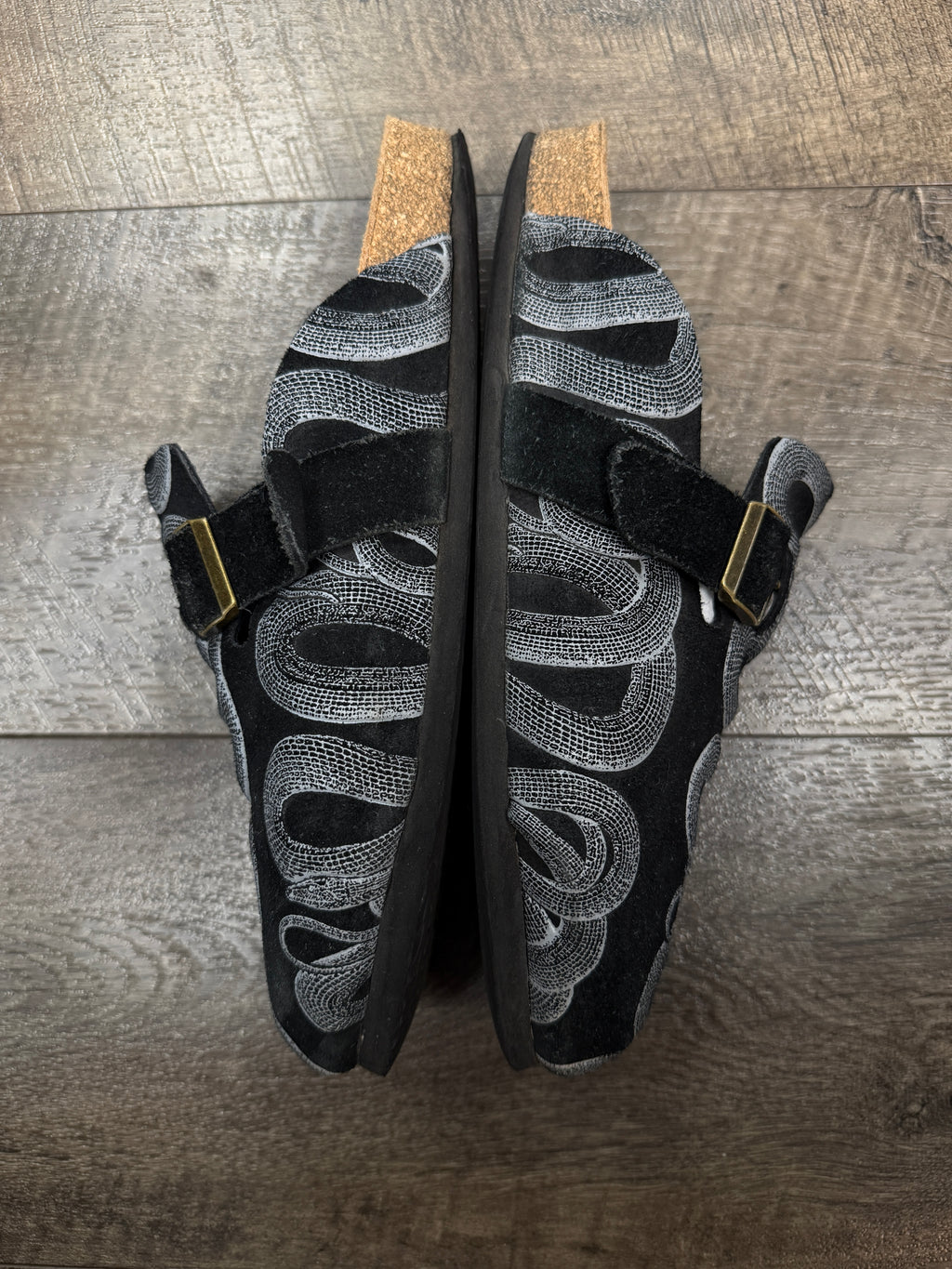 HYSTERIC GLAMOUR SNAKE LOOP SANDALS (44)