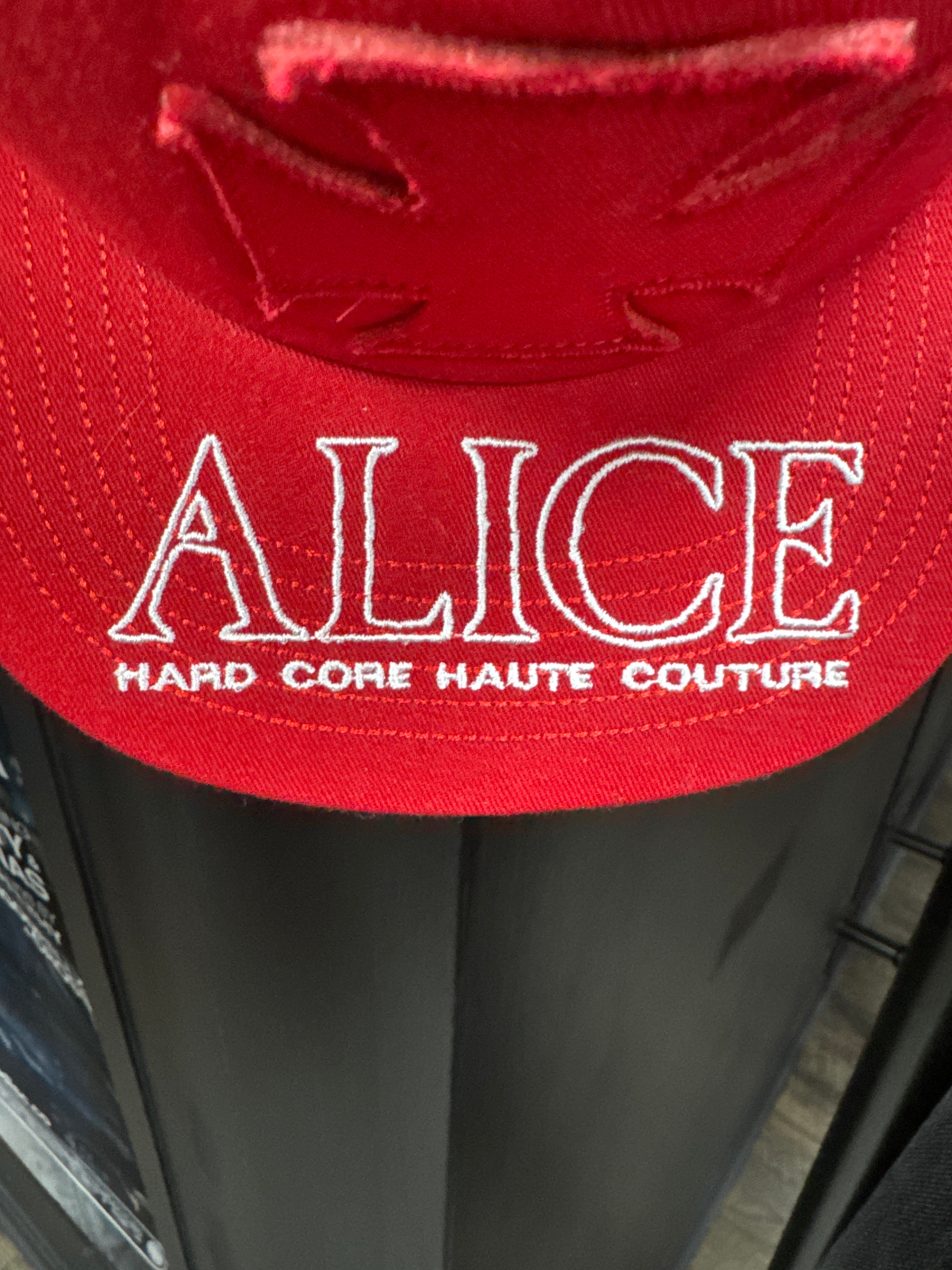 ALICE HOLLYWOOD RED TRUCKER