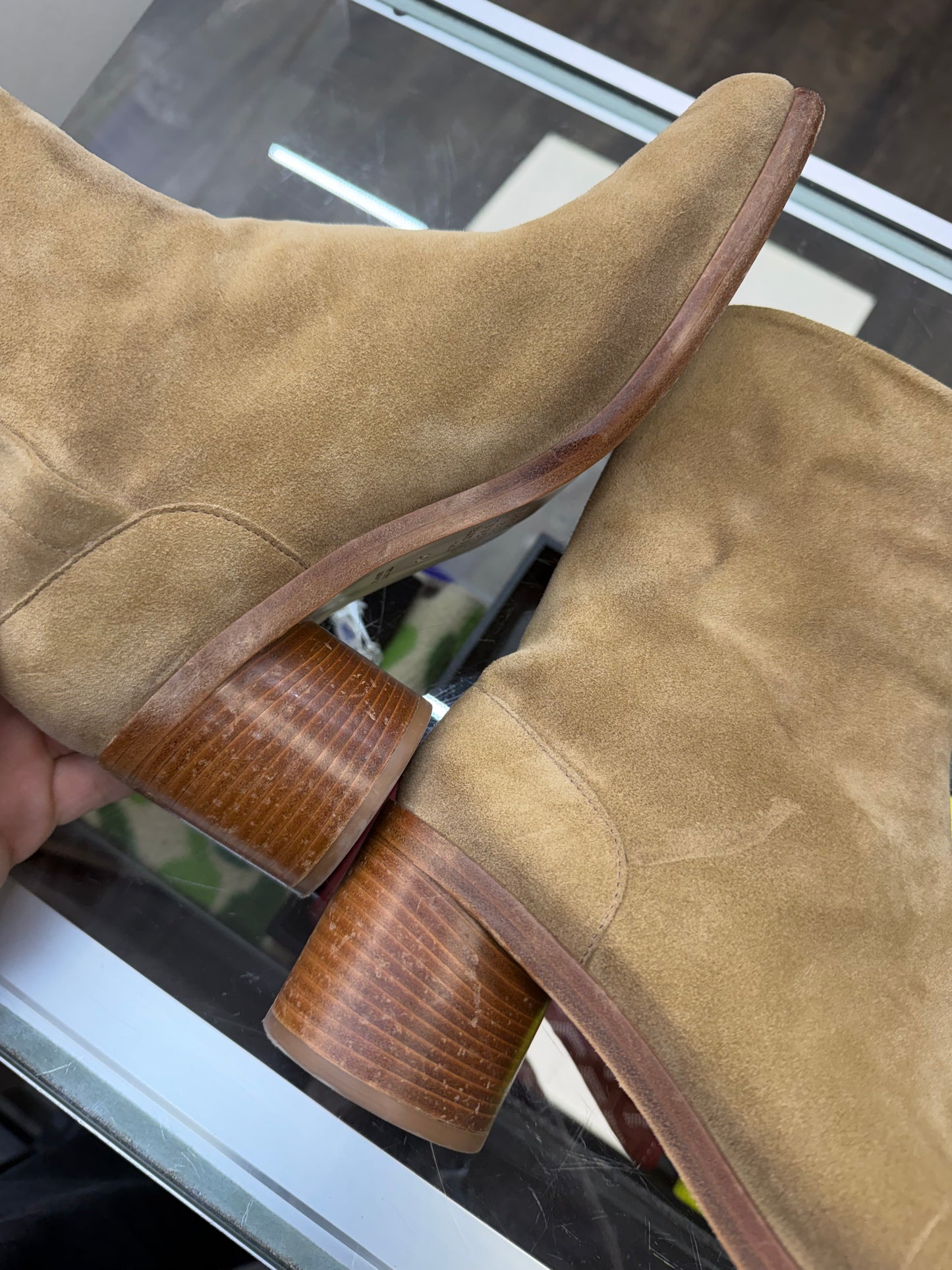 MAISON MARGIELA TABI ANKLE BOOT SUEDE (42)