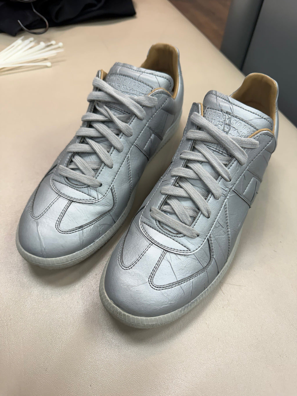 MAISON MARGIELA SNEAKER TAPE (41)
