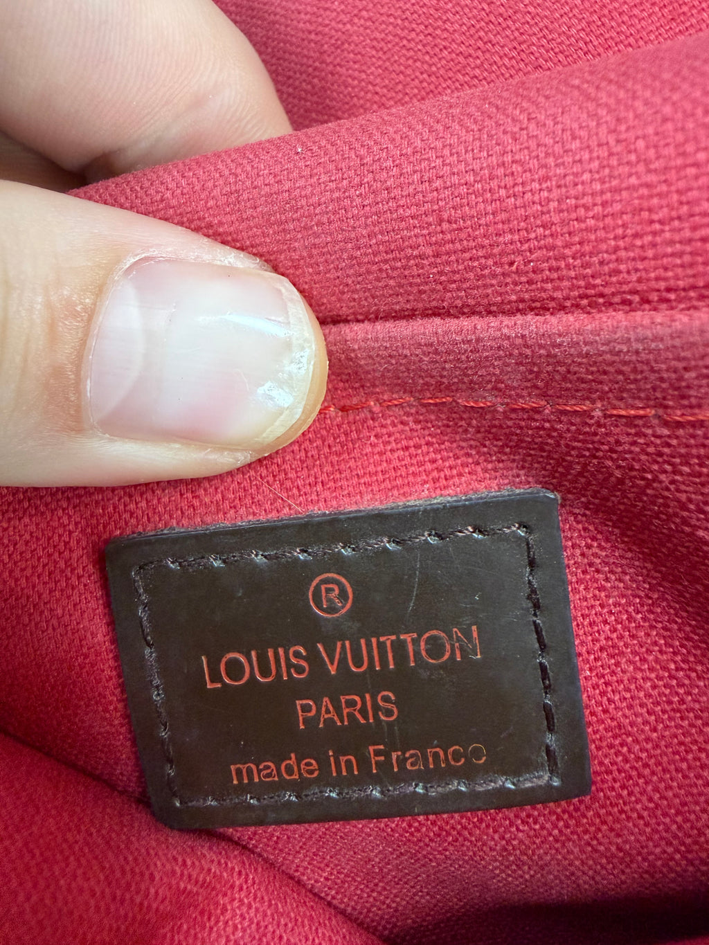 LOUIS VUITTON FAVORITE MM DAMIER EBENE CANVAS BAG