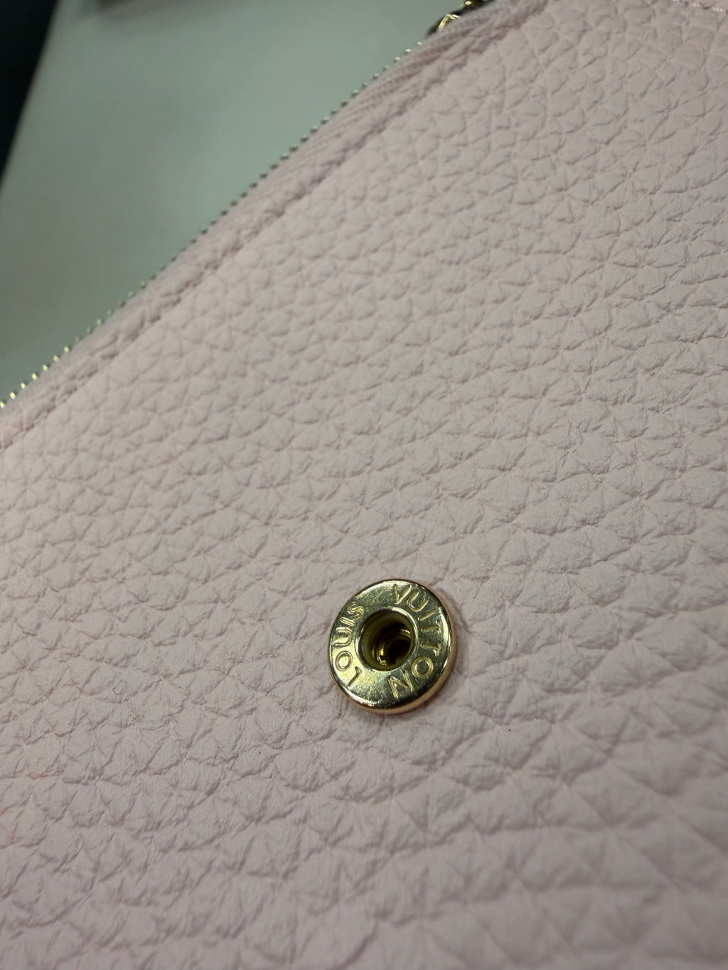 CAPUCINES COMPACT WALLET JASMINE PINK