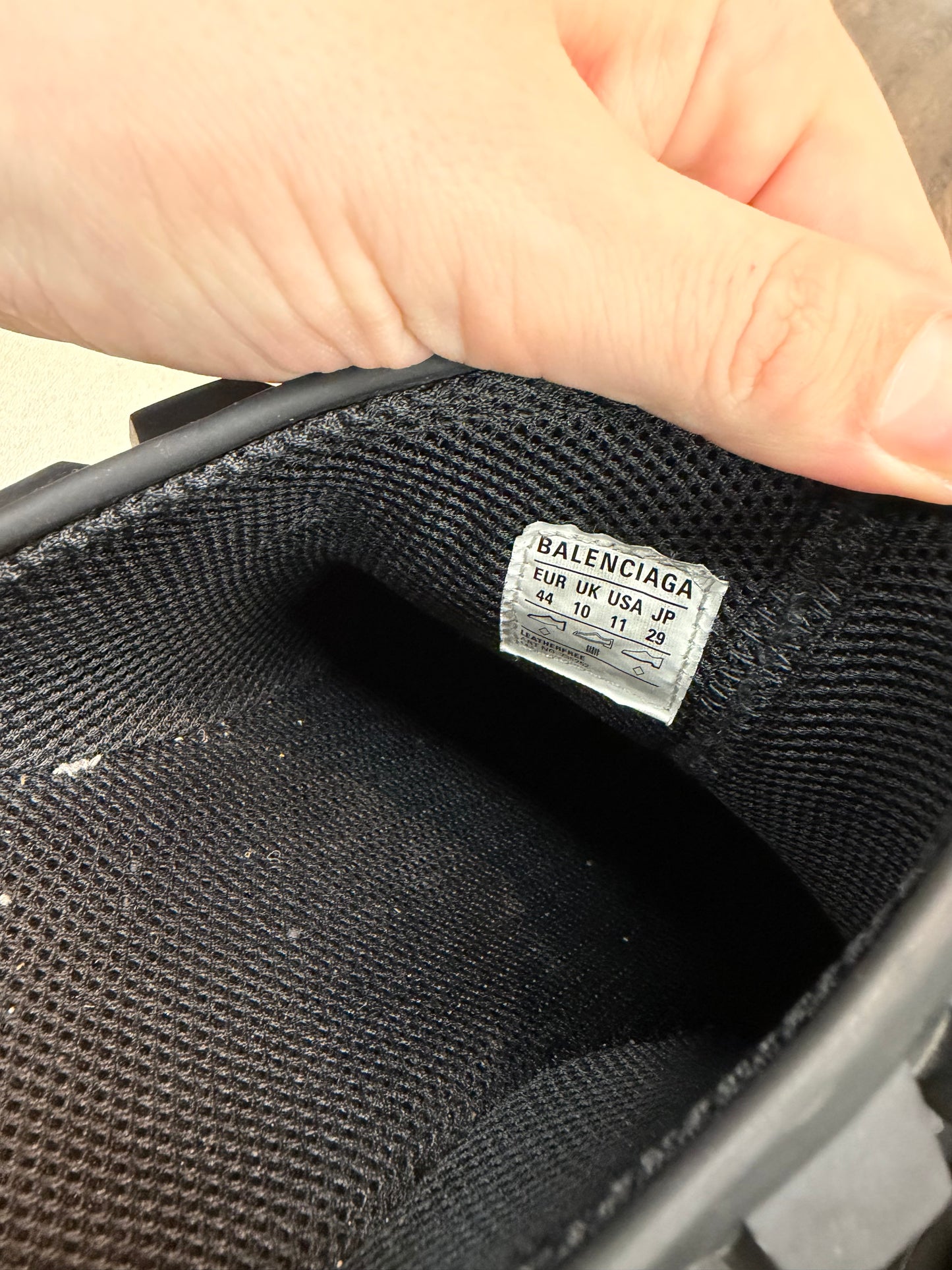 THOM BROWNE X ASICS GEL KAYANO 14 SNEAKER (8)