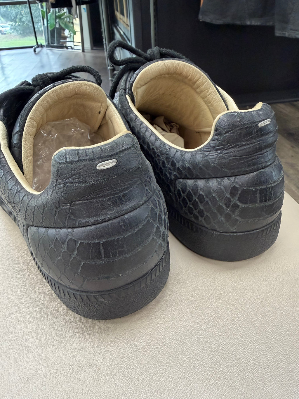 MAISON MARGIELA FUTURE LOW SNAKESKIN (42)