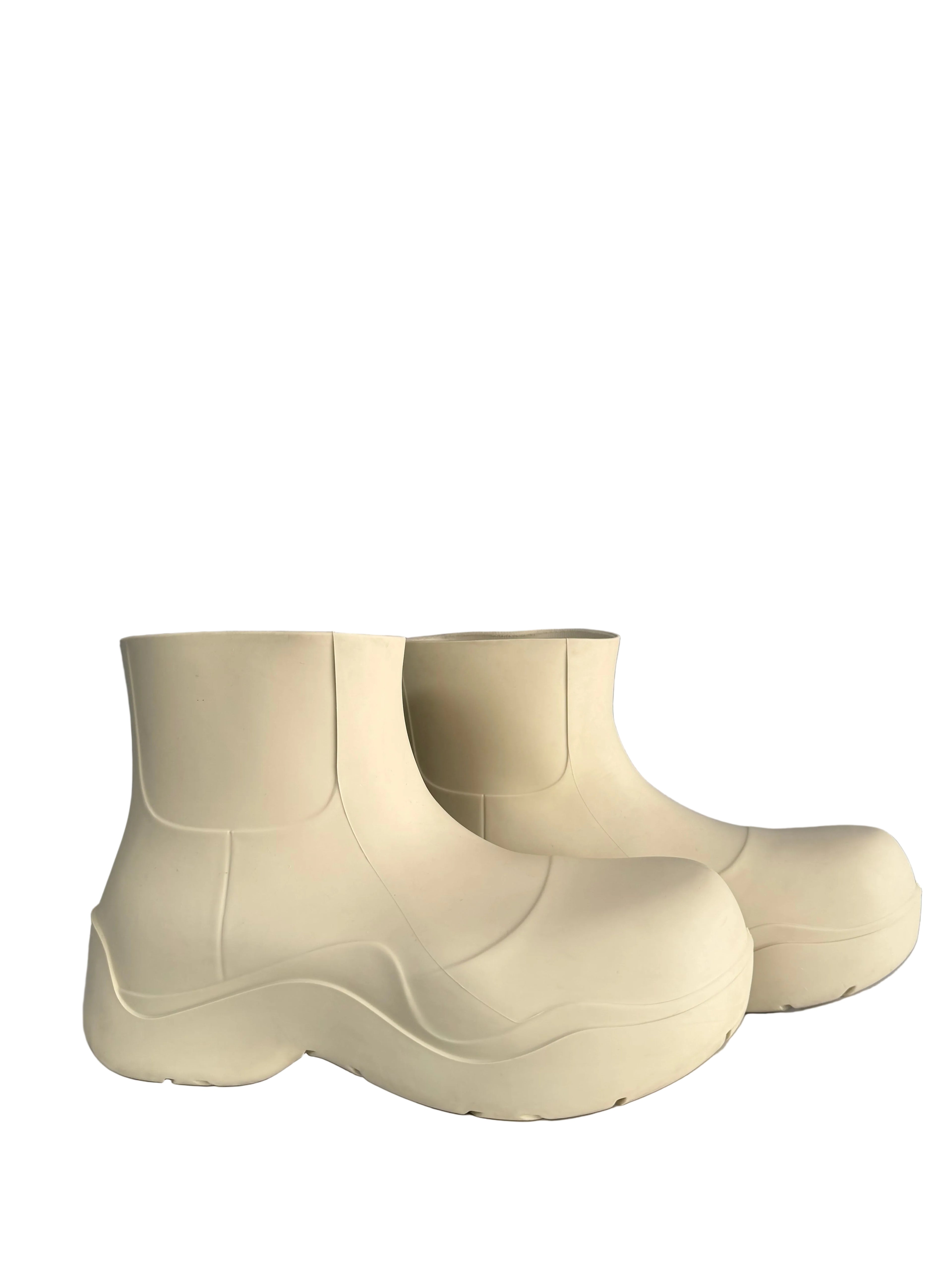 BOTTEGA VENETA PUDDLE BOOT (43)