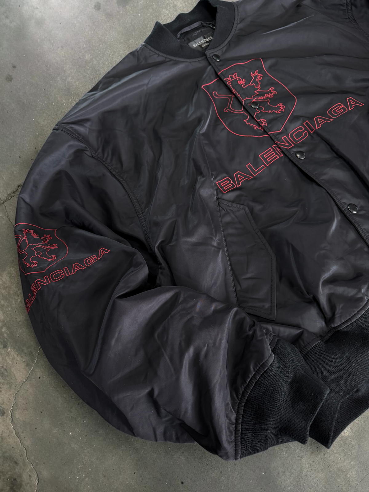 BALENCIAGA LION CLUB EMBROIDERED JACKET (M)