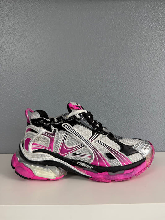 BALENCIAGA RUNNER GRADIENT RUNNER SNEAKER (37)