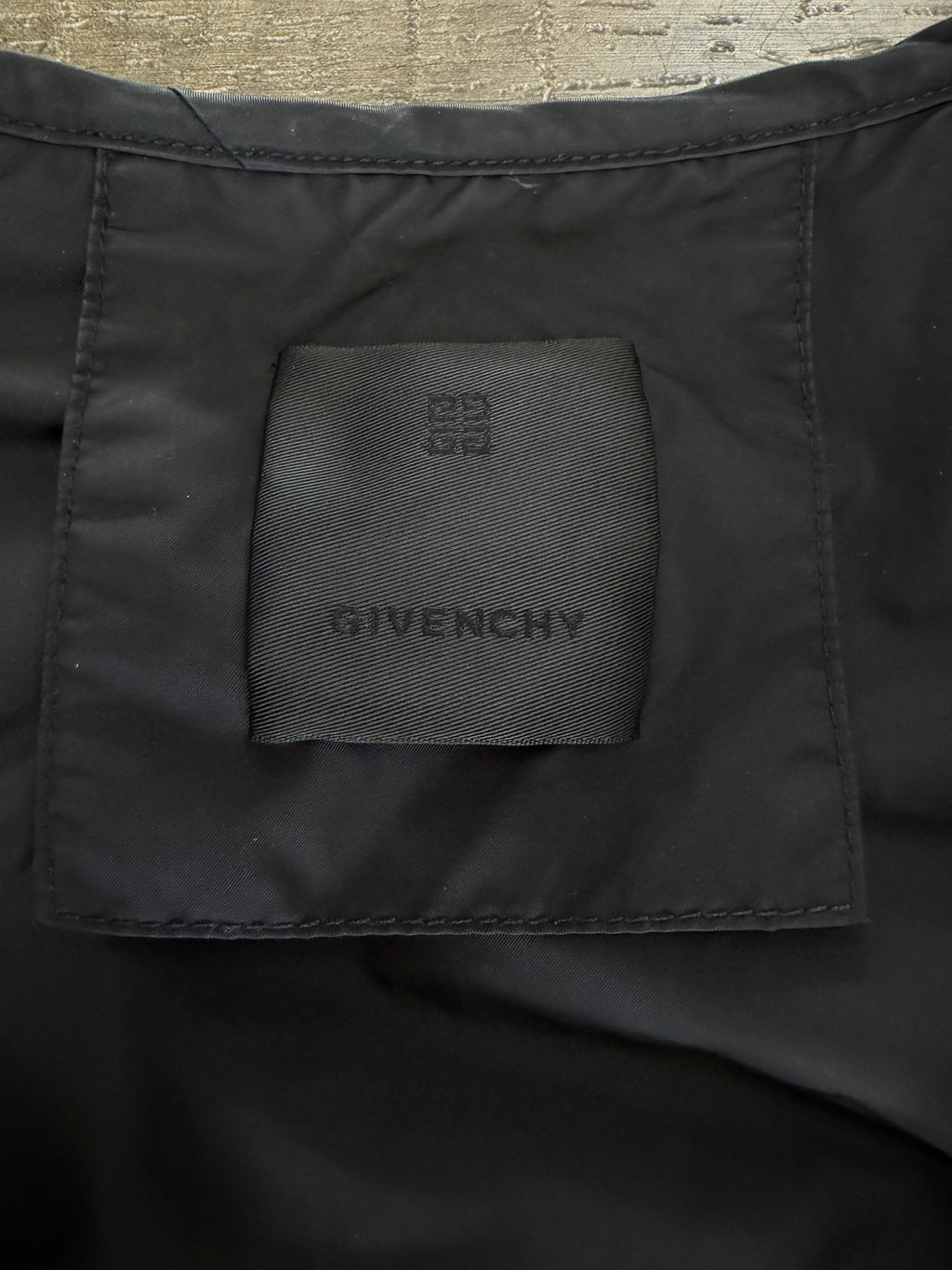 GIVENCHY NYLON CARGO VEST (L)