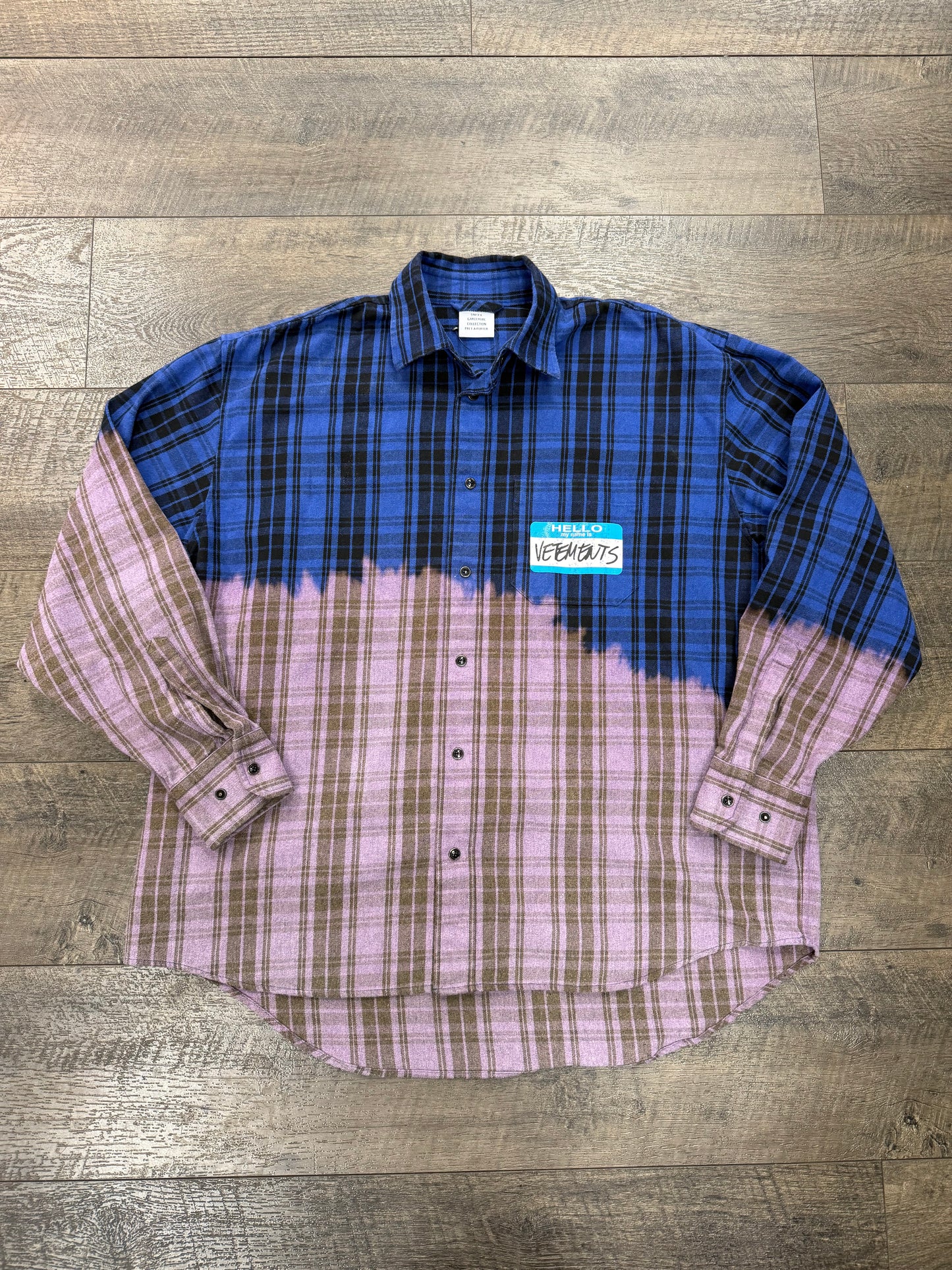 VETEMENTS NAME TAG BLEACHED FLANNEL (XS)