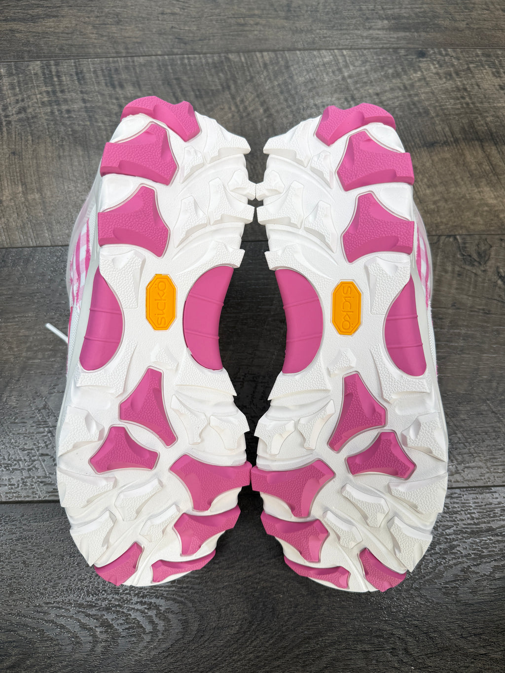 SICKÖ X ERIC EMANUEL PINK WHITE PLAID SNEAKERS