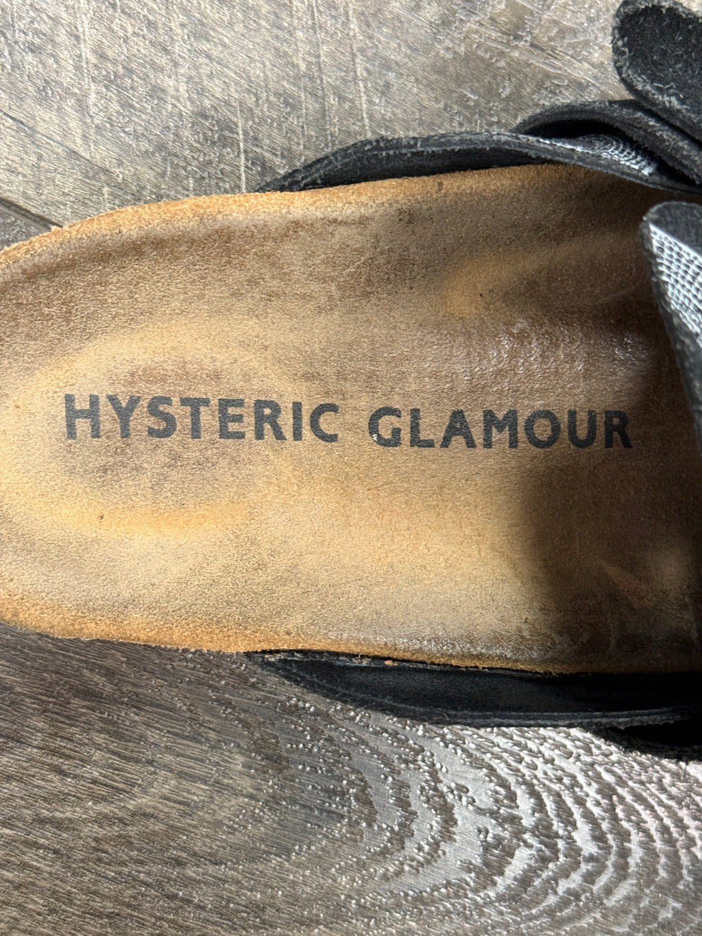 HYSTERIC GLAMOUR SNAKE LOOP SANDALS (44)
