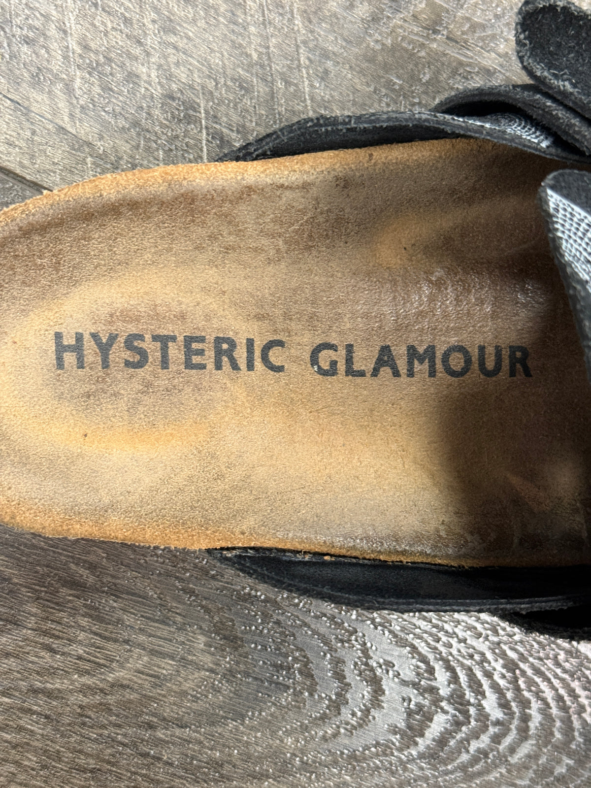 HYSTERIC GLAMOUR SNAKE LOOP SANDALS (44)