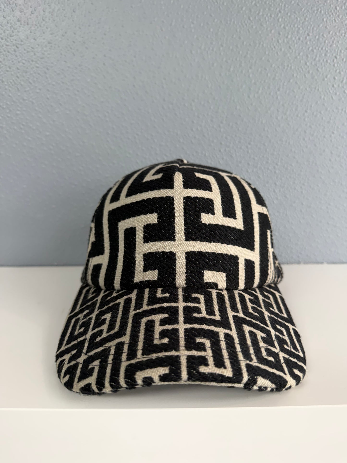 BALMAIN JACQUARD MONOGRAM  HAT