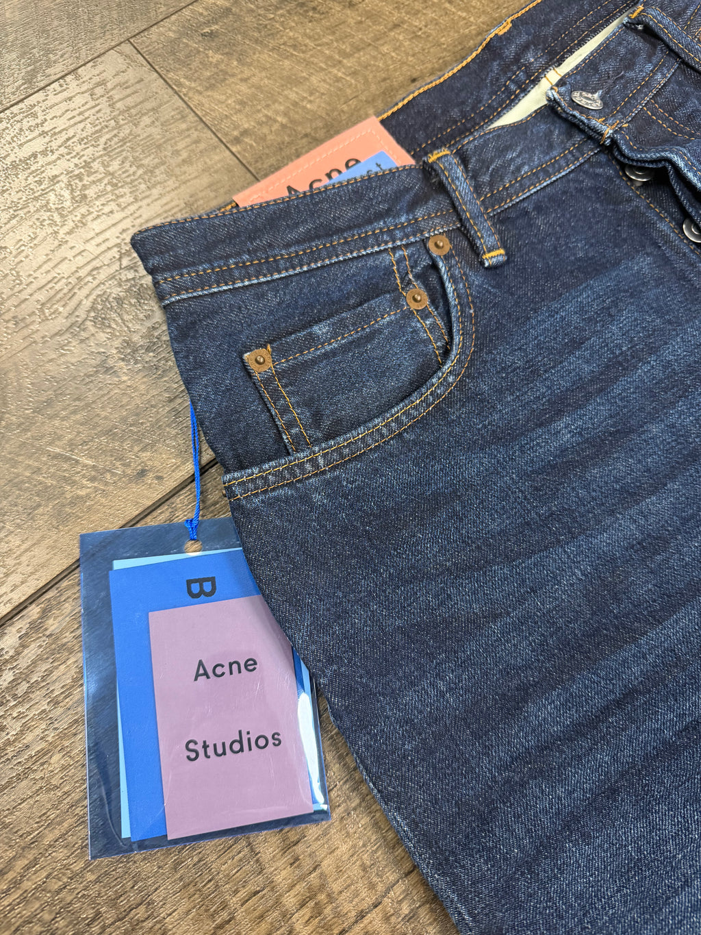 ACNE STUDIOS JEANS BRAND NEW (30)
