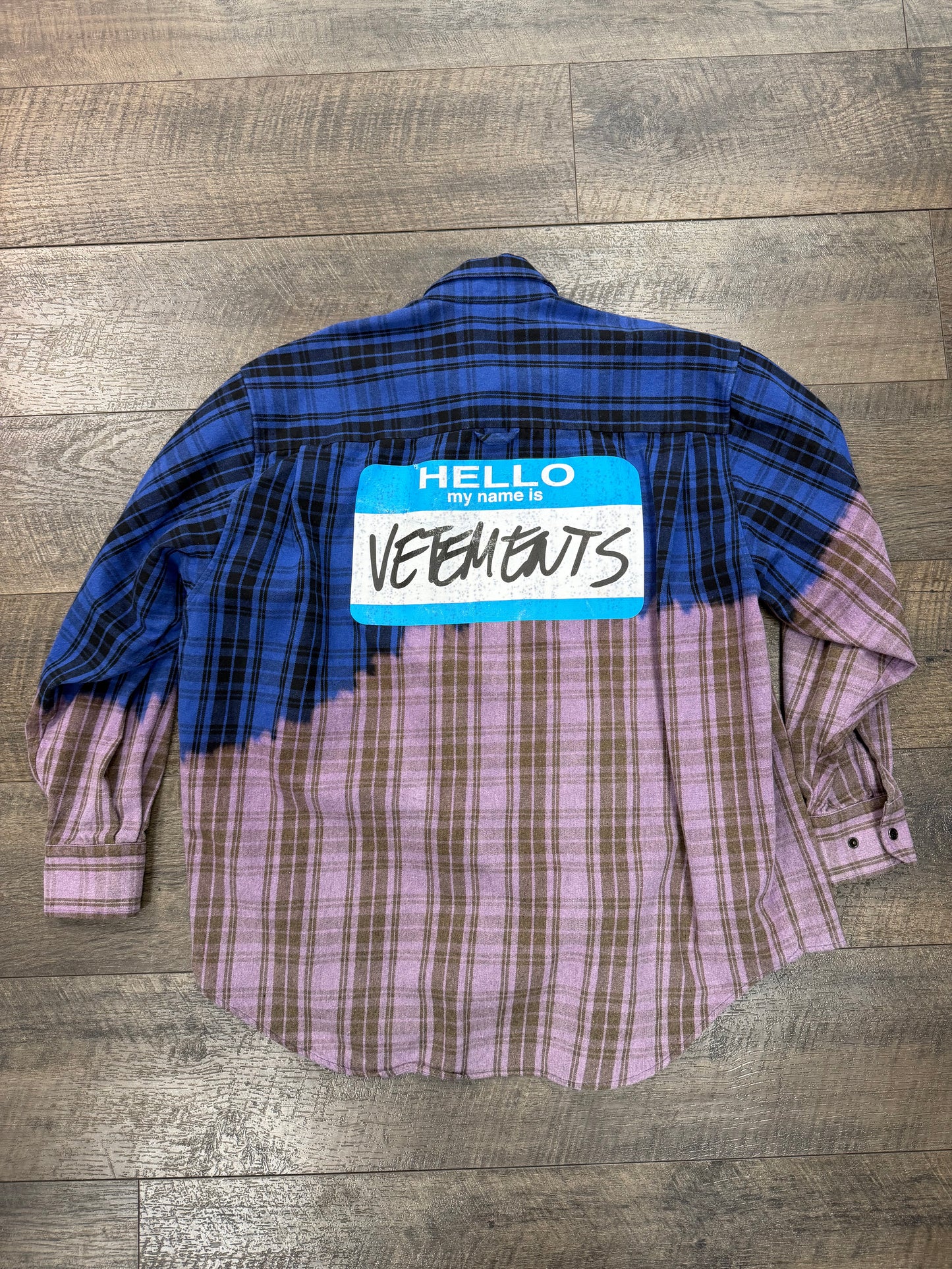 VETEMENTS NAME TAG BLEACHED FLANNEL (XS)