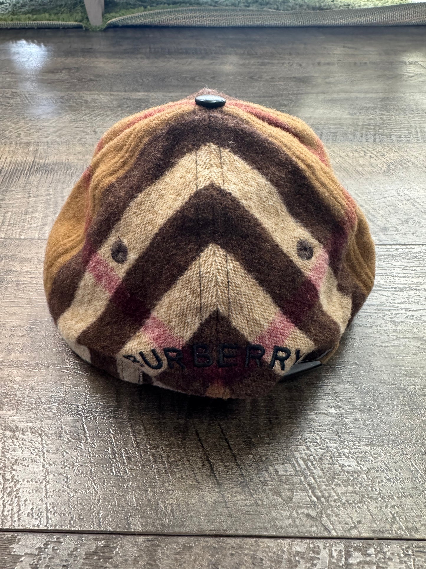 BURBERRY EXAGGERATED CHECK WOOL BASEBALL HAT