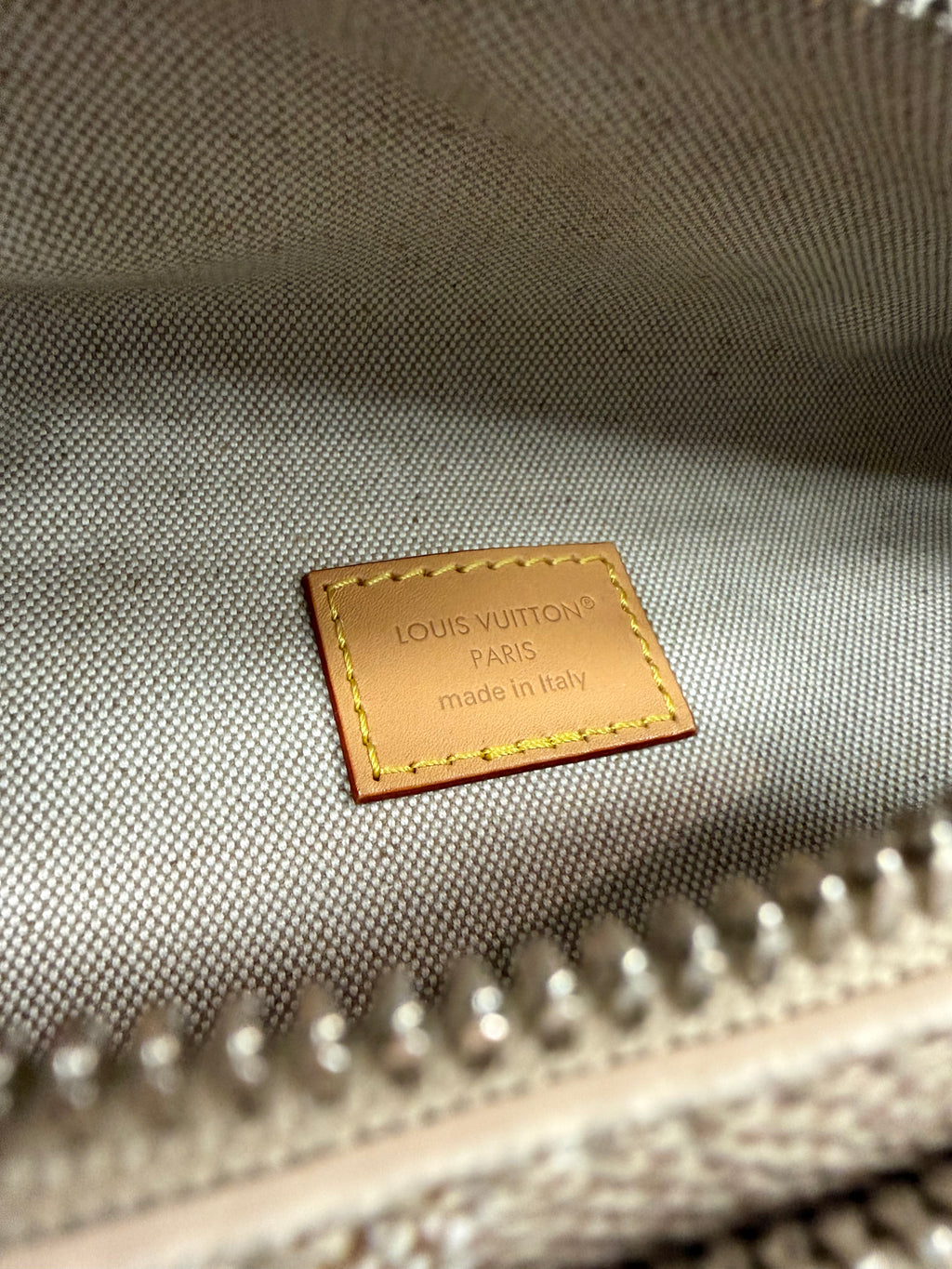 LOUIS VUITTON RUSH BUMBAG HERITAGE