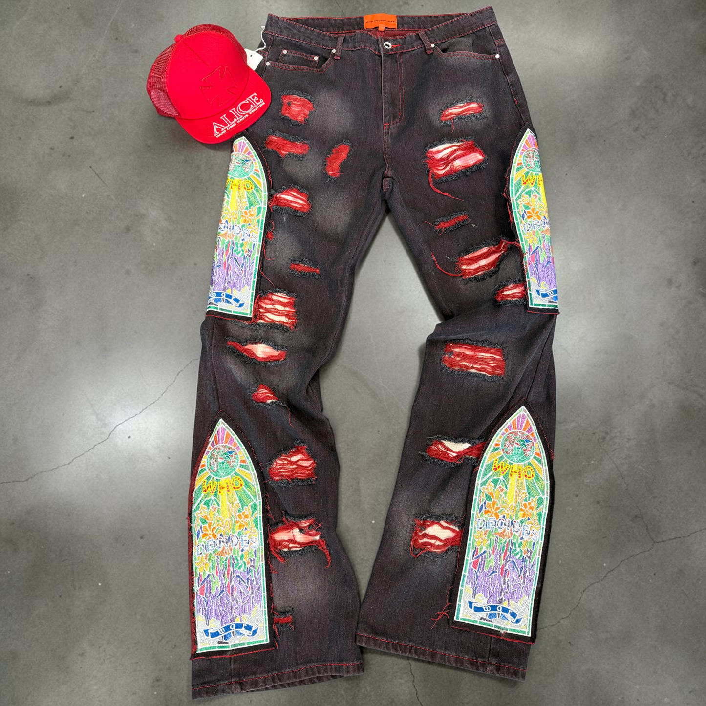 WHO DECIDES WAR CRIMSON FUSION DENIM JEANS (36)